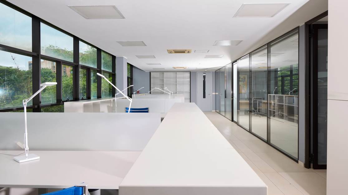 Espace de travail, Immeuble CARBONE — 217 m², bloc 2, Cocody